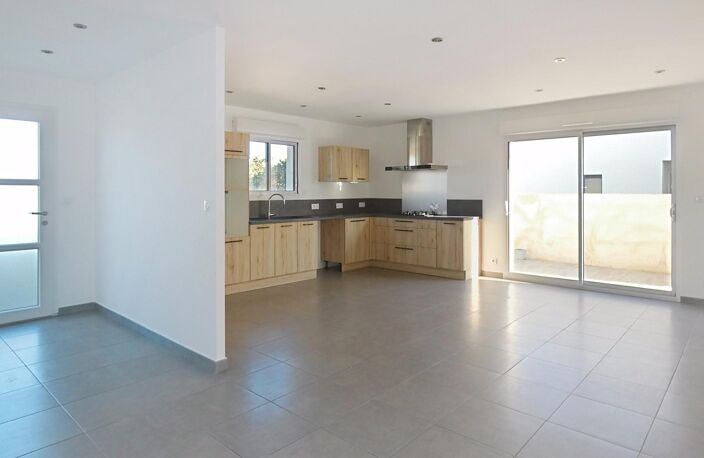 villa plain pied RT2012 de 83m² avec 3 chambres sur un terrain de 326m² avec garage — photo 5