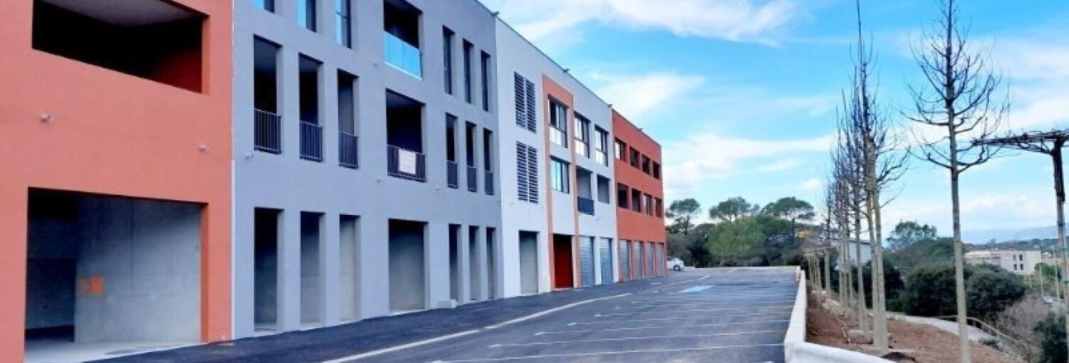 Bureau  62 m² à louer à Saint-Raphaël (83700)