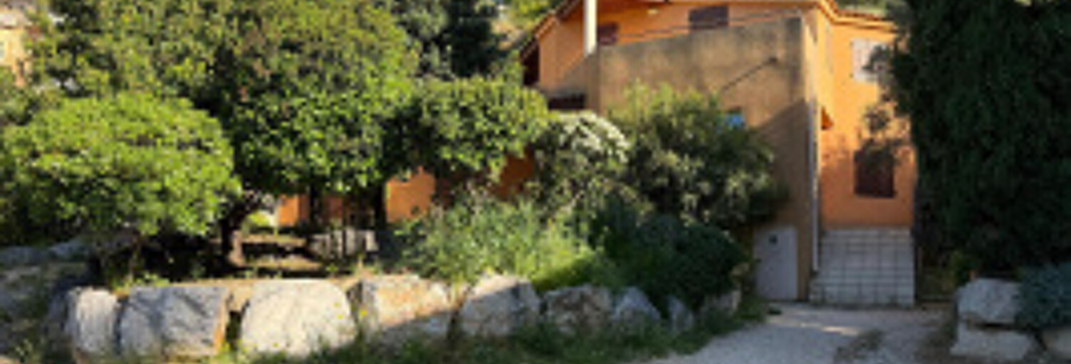 Appartement 5 Pièces 202 m² à louer à Cassis (13260)