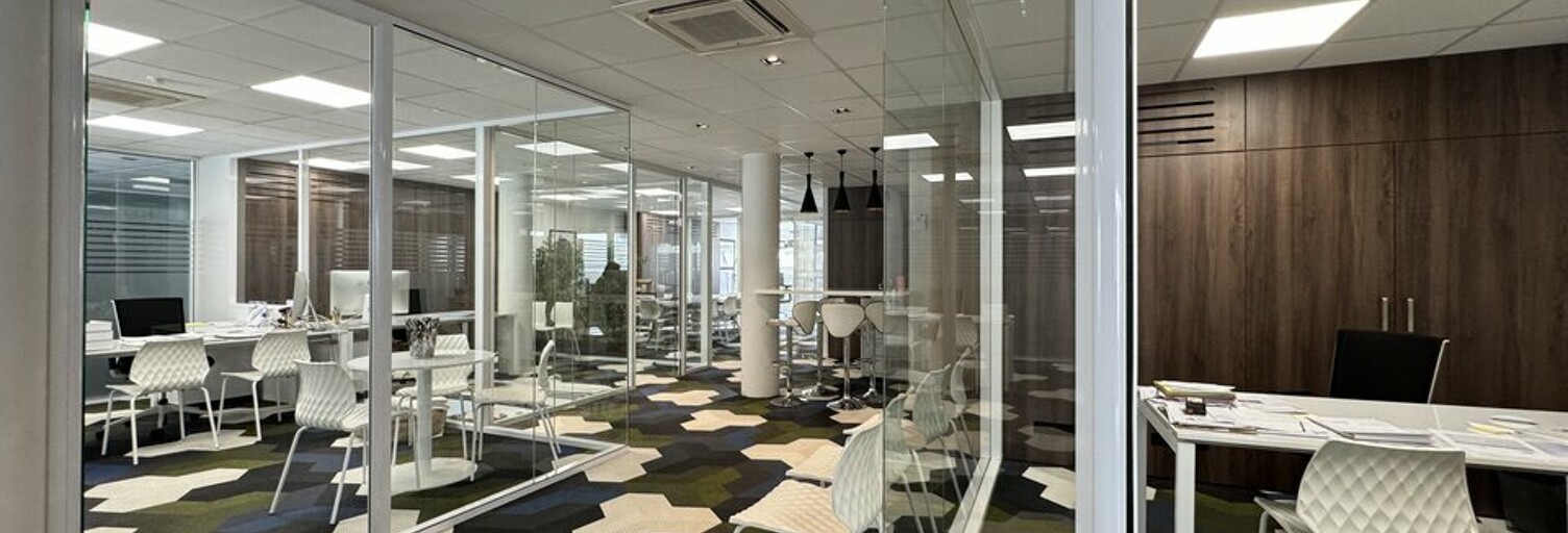 Commerce  355 m² à louer à Tours (37100)