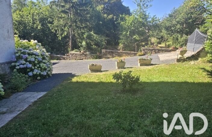 Vente Maison/villa 10 pièces — photo 2