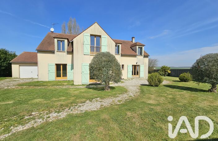 Vente Maison/villa 7 pièces — photo 2