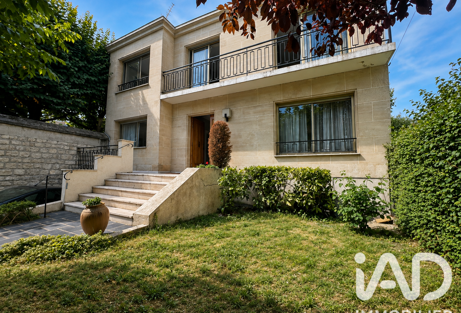 Vente Maison/villa 8 pièces — photo 1