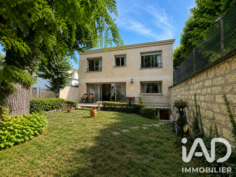 Vente Maison/villa 8 pièces — photo 1