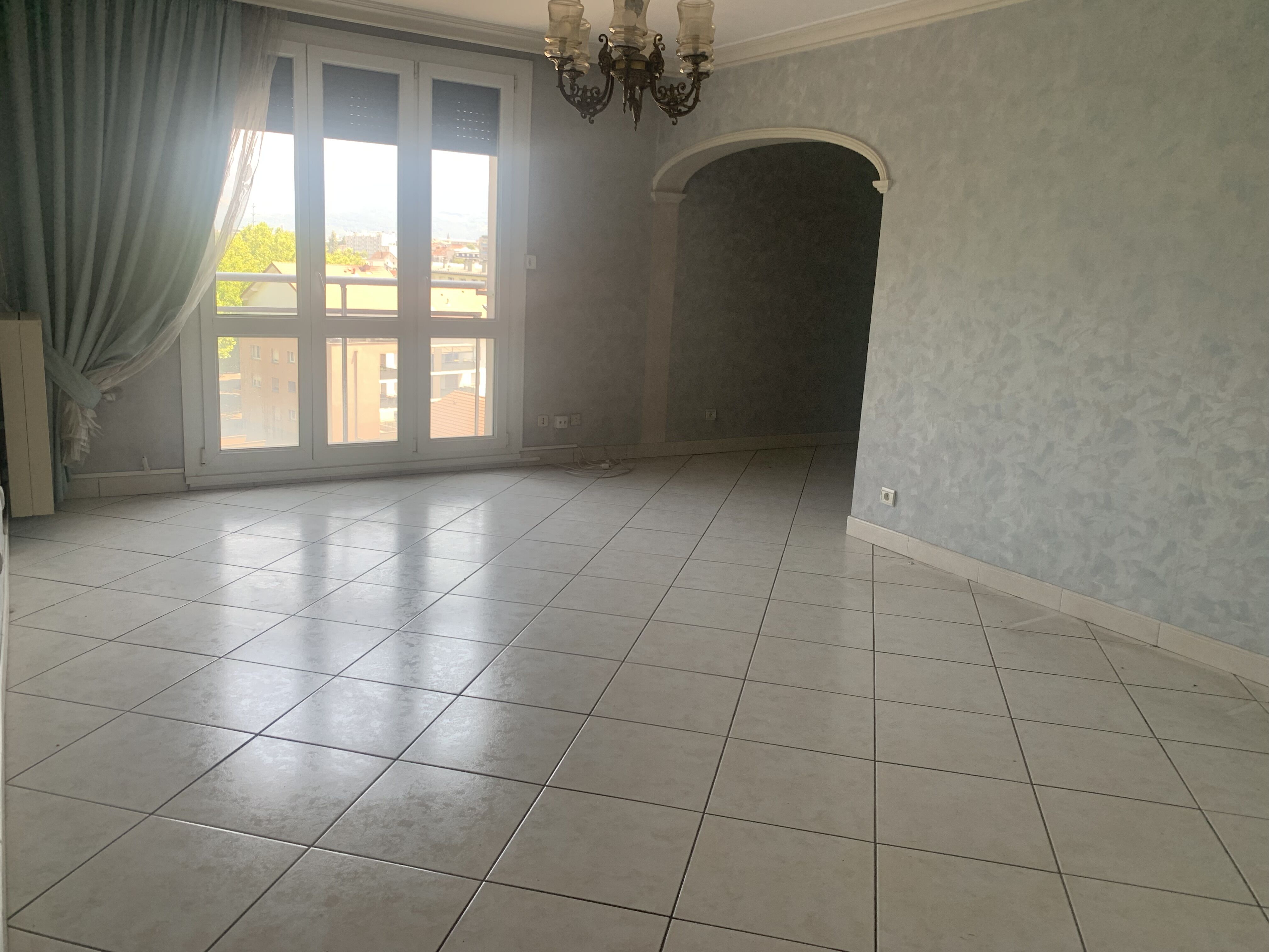 T5 Appartement 5 pièces 95 m²