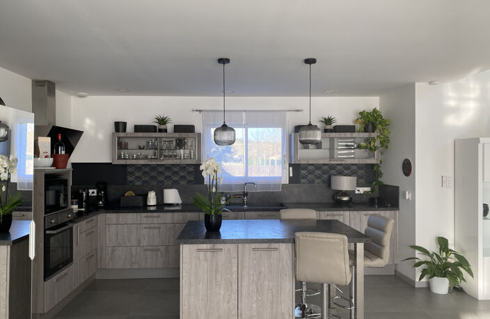 Belle maison contemporaine de plain pied — photo 5