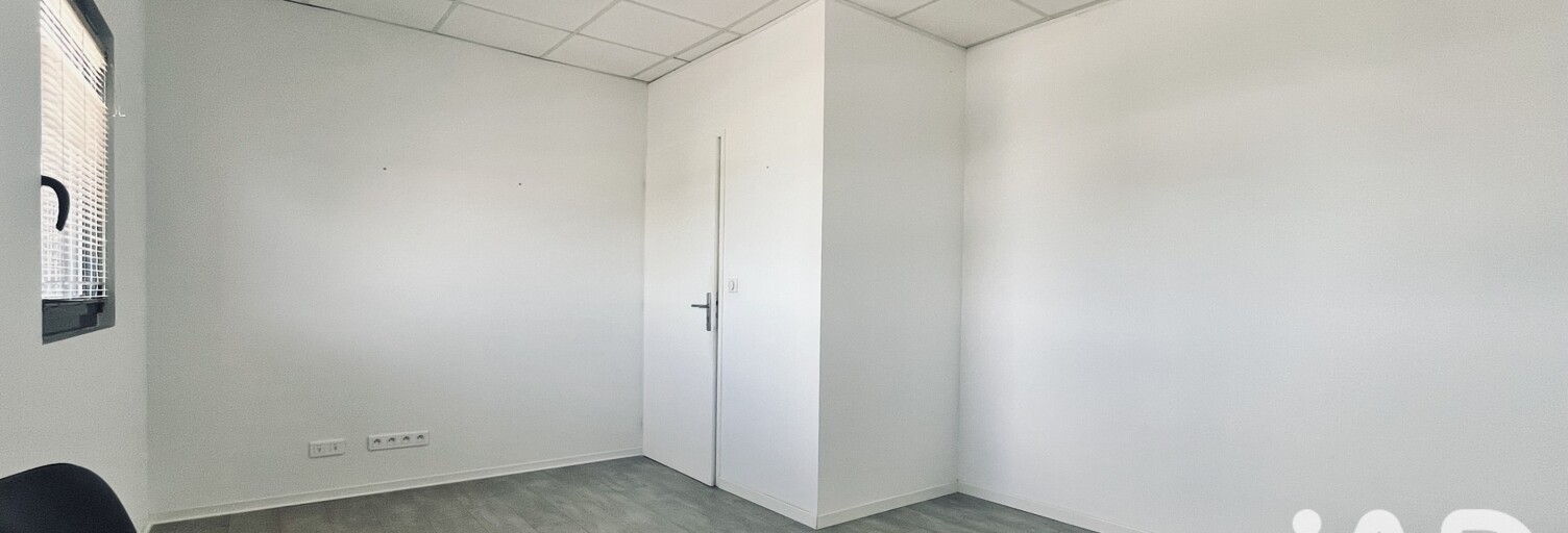 Immeuble  15 m² à louer à Castries (34160)