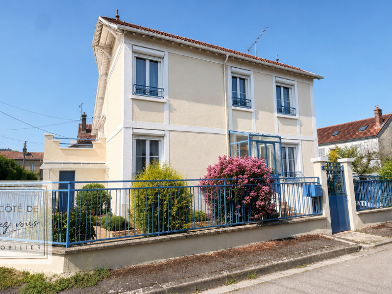 MAISON 6 PIECES A TROYES — photo 1
