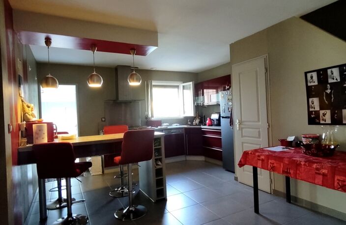 Vente Maison/villa 4 pièces — photo 2