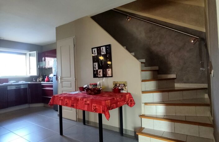 Vente Maison/villa 4 pièces — photo 3