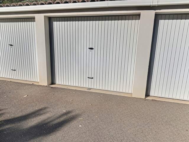 Vente Garage 15 m&sup2; — photo du bien