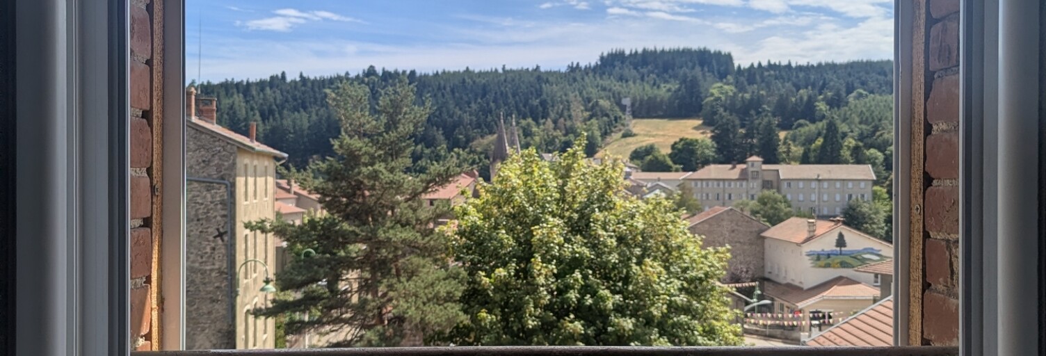 Appartement 3 Pièces 65 m² à vendre à Lalouvesc (07520)