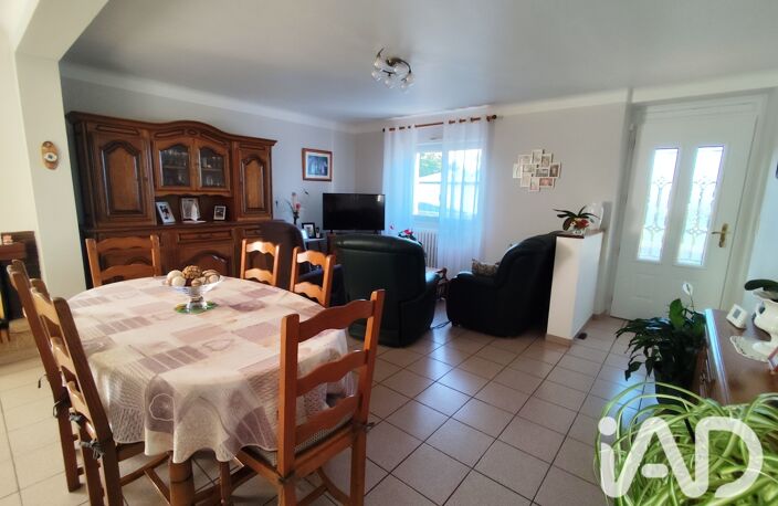 Vente Maison/villa 5 pièces — photo 2