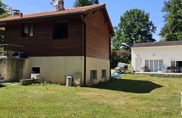 Vente Maison/villa 7 pièces — photo 2