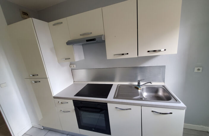 A louer : Appartement 3 pièces avec balcon et parking au centre de MARMANDE — photo 2