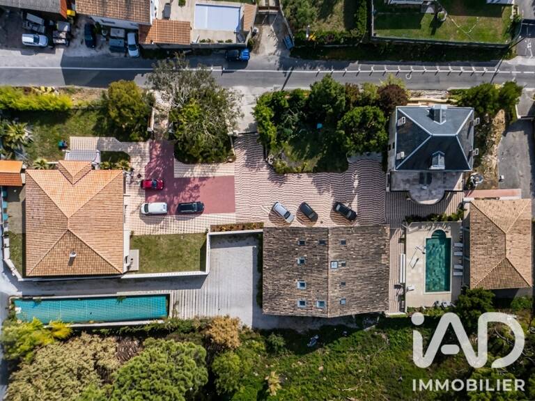 Vente Immeuble 11 pièces — photo 1