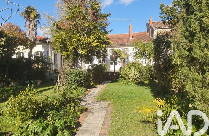 Vente Maison de ville 10 pièces — photo 2