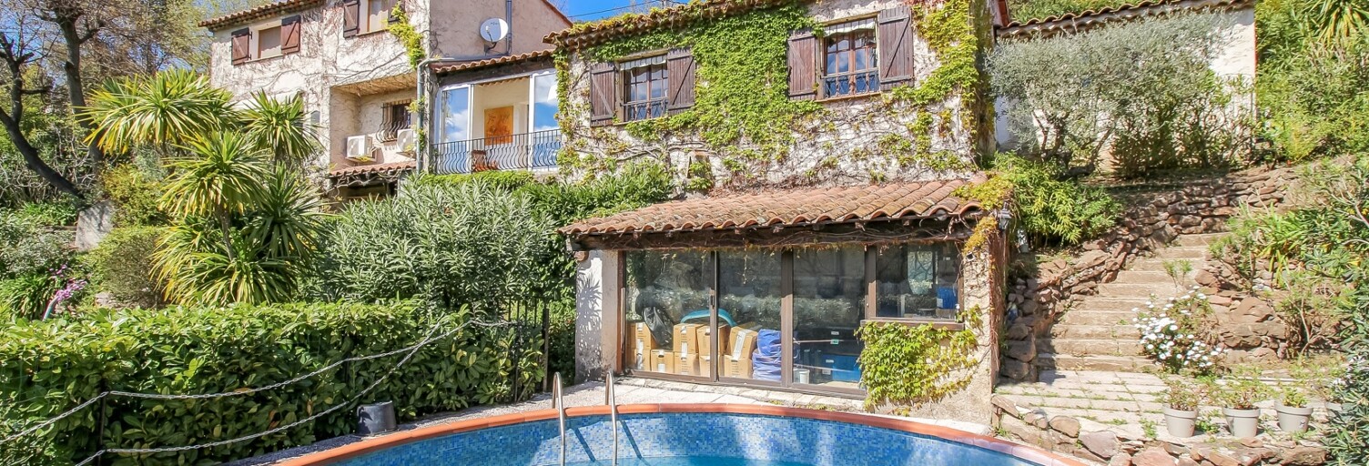 Maison 5 Pièces 157 m² à vendre à Les Adrets-de-l'Estérel (83600)