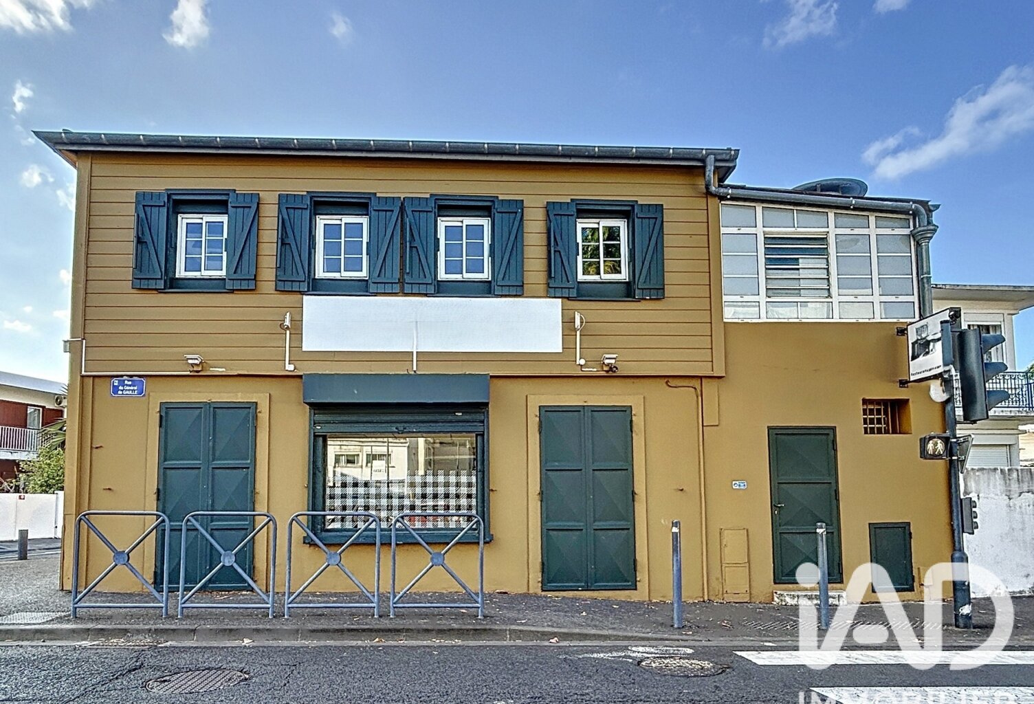 Vente Boutique/Local commercial 250 m&sup2; — photo 1