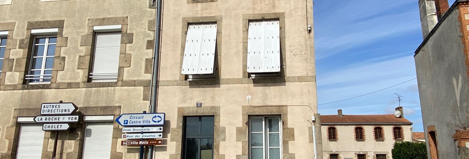Immeuble  138 m² à vendre à Les Herbiers (85500)