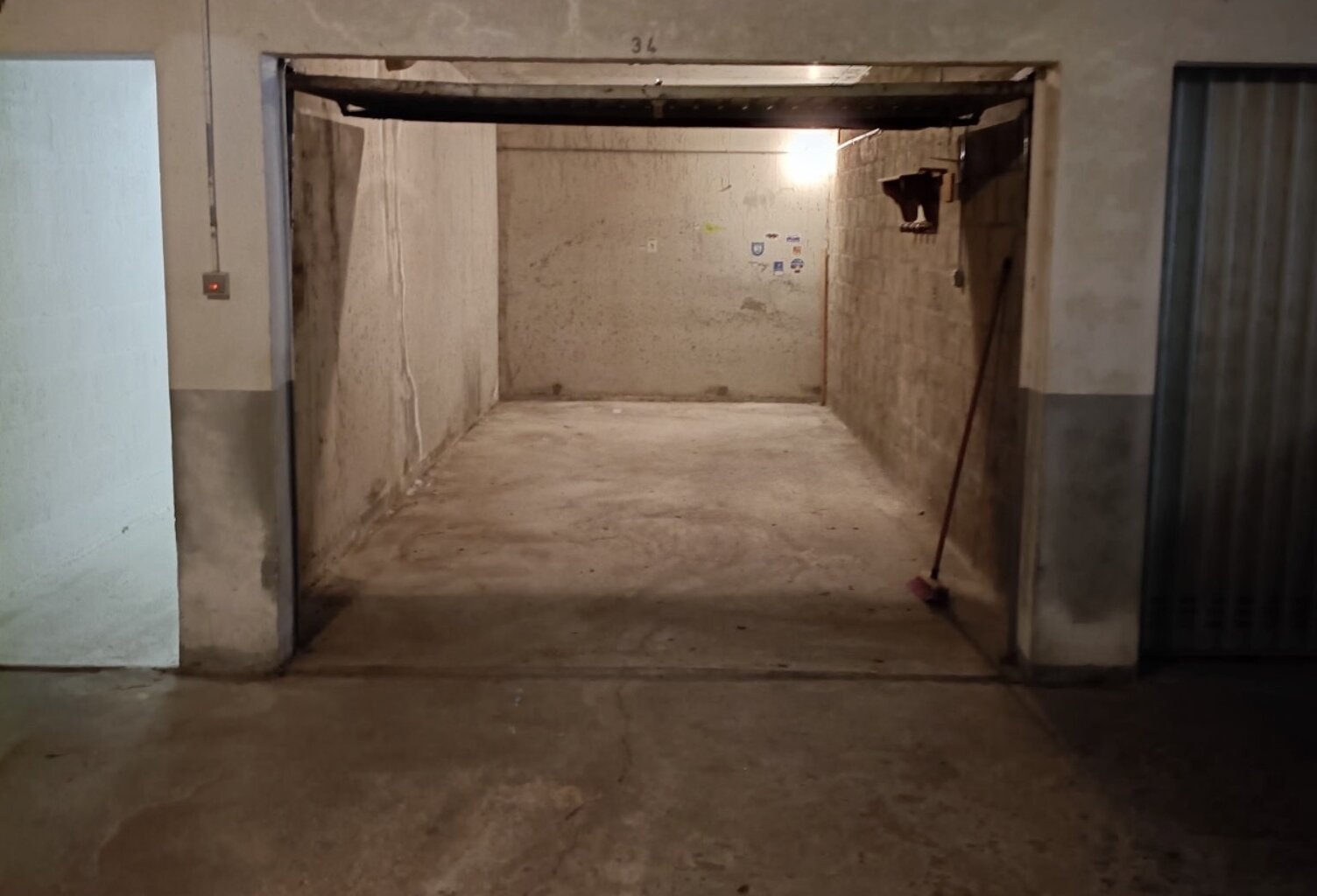 Vente Garage 20 m&sup2; — photo 1