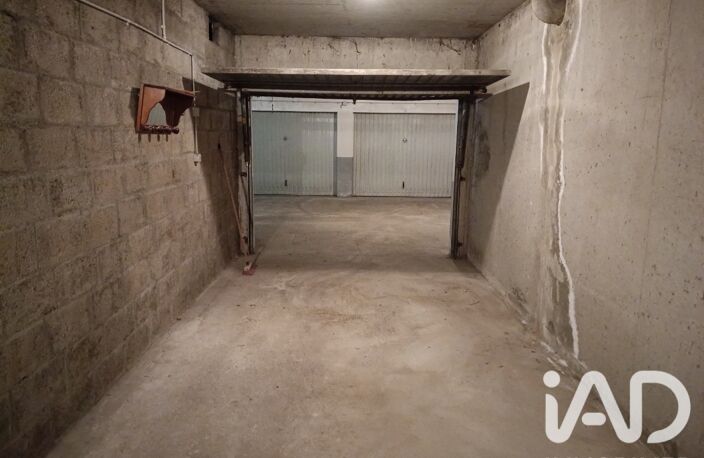 Vente Garage 20 m&sup2; — photo 3