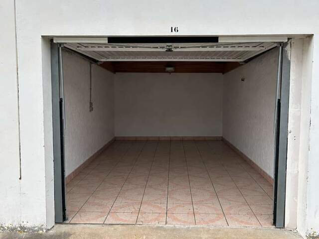 Vente Garage 18 m&sup2; — photo du bien