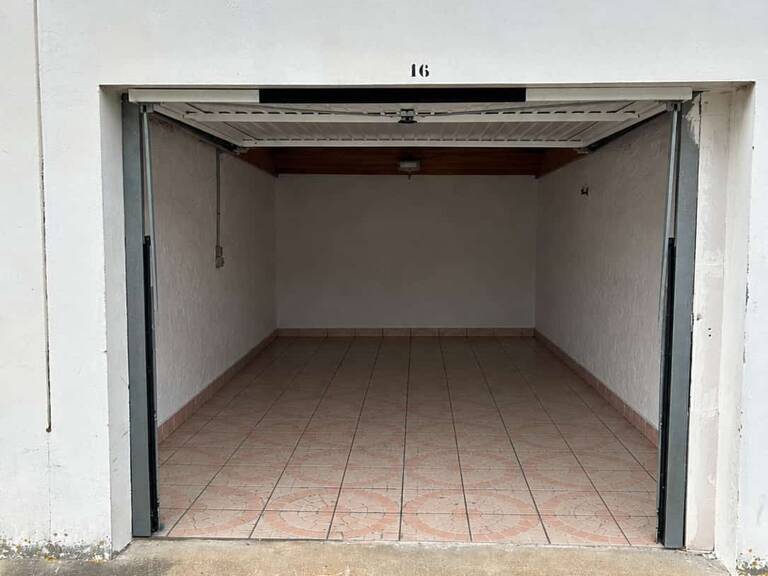 Vente Garage 18 m&sup2; — photo 1