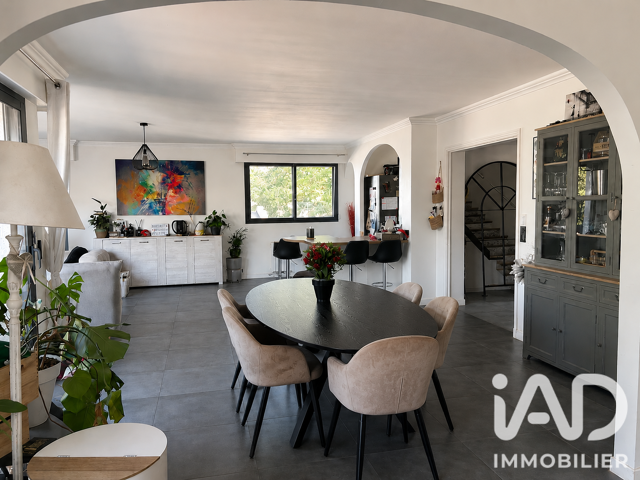 Vente Maison traditionnelle 7 pièces — photo du bien