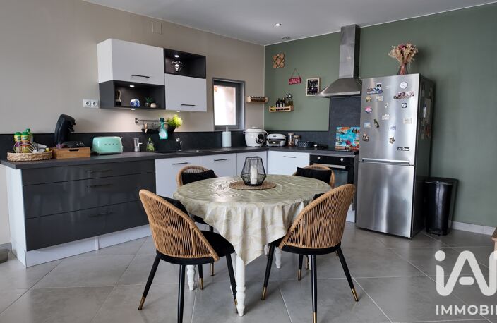 Vente Maison/villa 5 pièces — photo 2