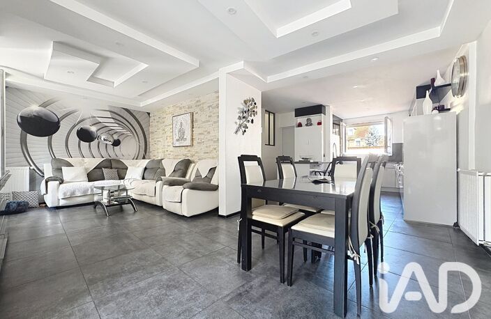 Vente Maison/villa 6 pièces — photo 2