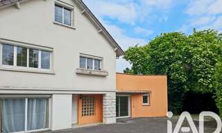 Maison 9 Pièces 185 m² à vendre à Brie-Comte-Robert (77170)