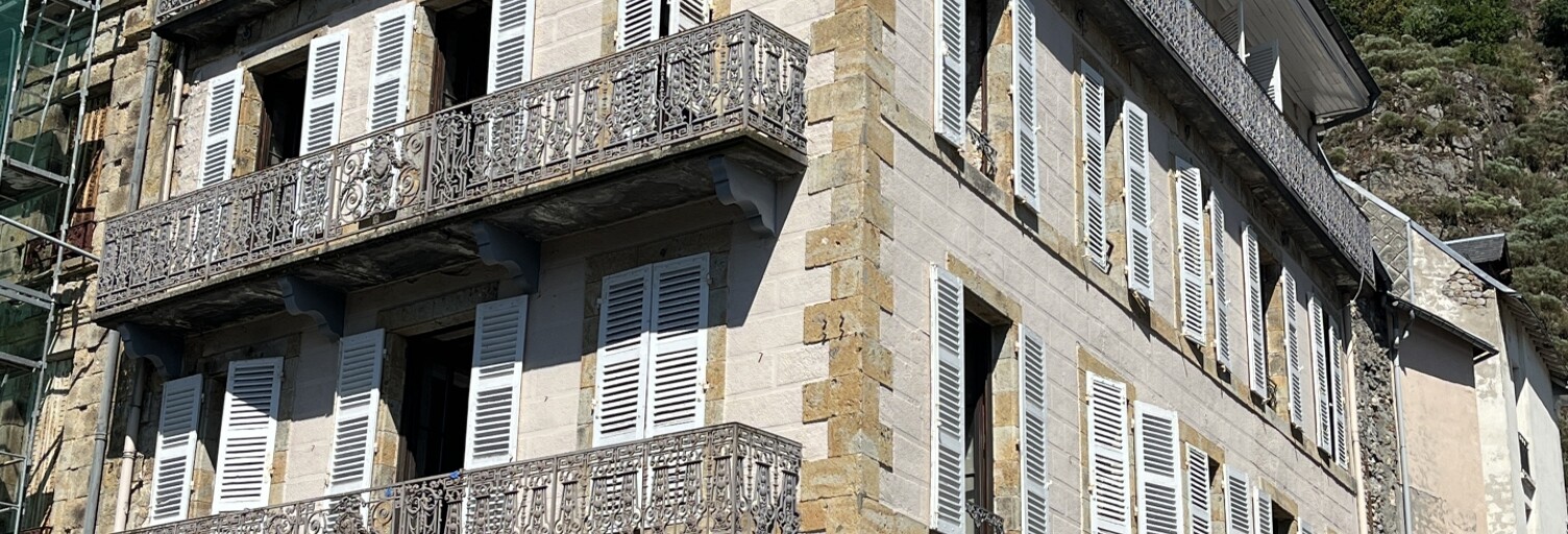 Immeuble  460 m² à vendre à La Bourboule (63150)