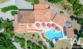 Maison 5 Pièces 287 m² à louer à Châteauneuf-Grasse (06740)