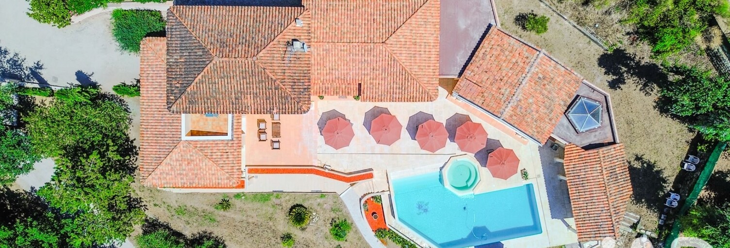 Maison 5 Pièces 287 m² à louer à Châteauneuf-Grasse (06740)