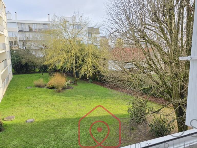 St Jean Le Blanc F3 de 62m2 au 2ème sur 4 étages avec ascenseur — photo 1