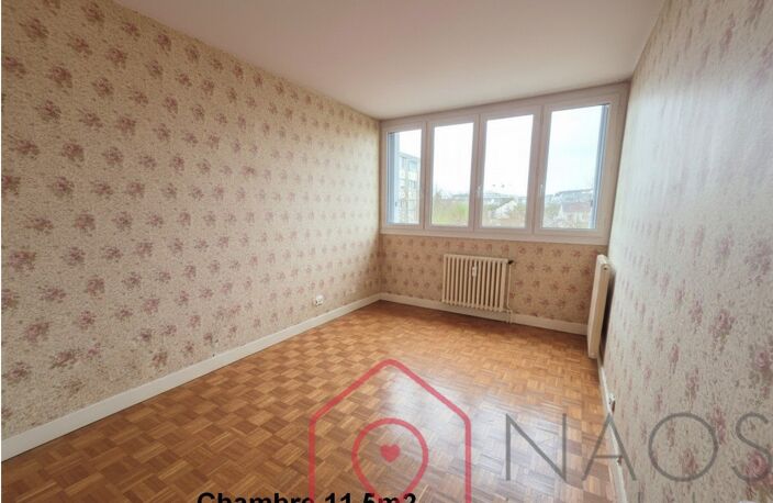 St Jean Le Blanc F3 de 62m2 au 2ème sur 4 étages avec ascenseur — photo 4