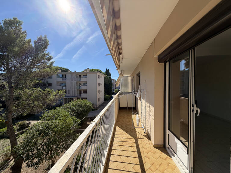 LE PRADET CENTRE VILLE T4 + BALCON — photo 1