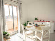 TOULON EST T4 TRAVERSANT + Balcons + Parking — photo 2