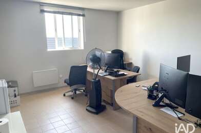 Bureau  700 €