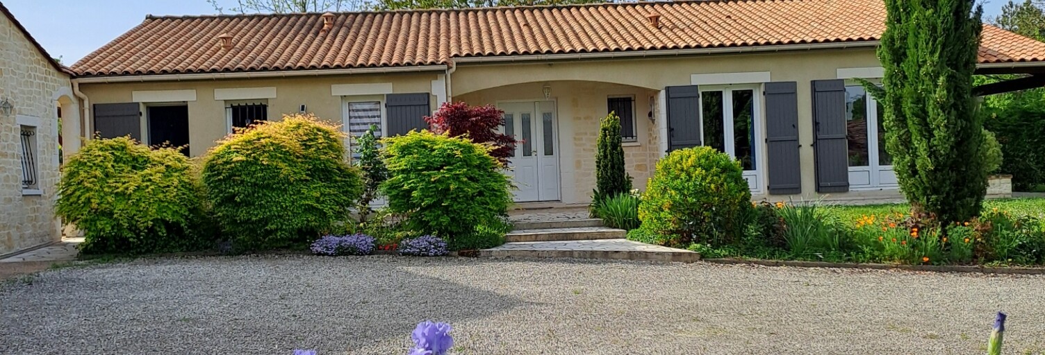 Maison 4 Pièces 134 m² à vendre à Charmé (16140)