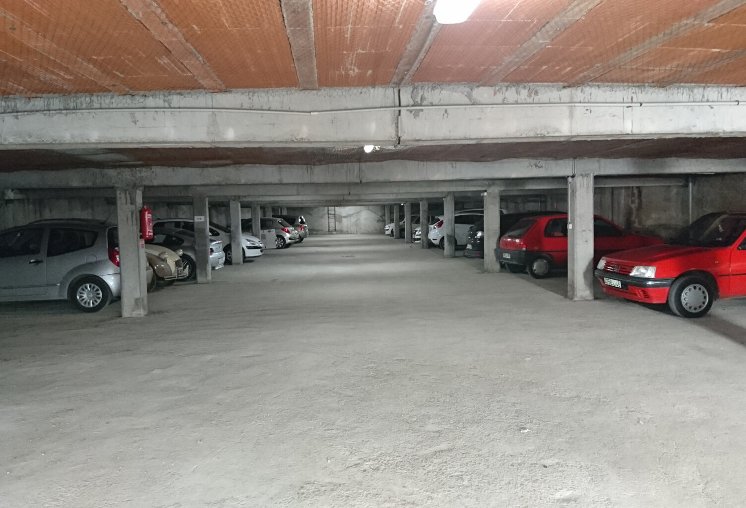 Parking dans résidence sécurisée - quartier proche Hôpital — photo 1