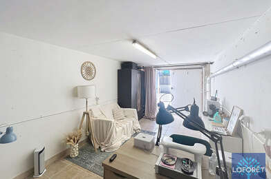 Garage  65000 €