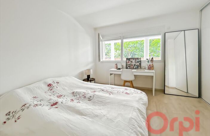 Beau T2 de 47 m² avec Garage fermé en sus à 15000€ — photo 4