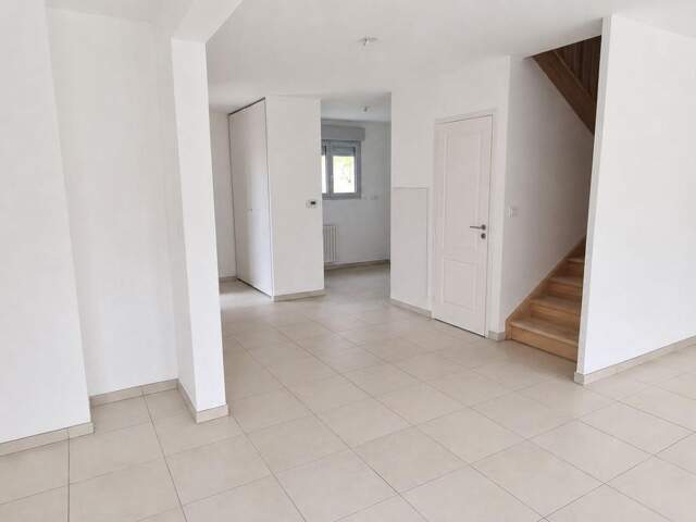 Maison neuve Type 5 À Vendre — photo du bien