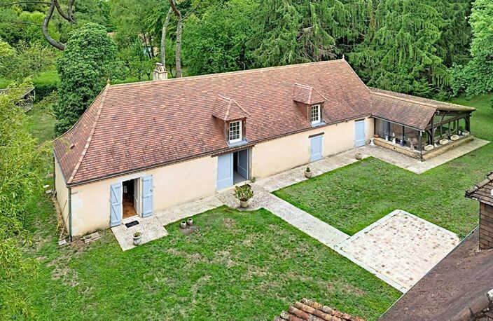 Propriété type longère en pierre, avec piscine, sur un terrain arboré de plus de 15 000 m² — photo 4