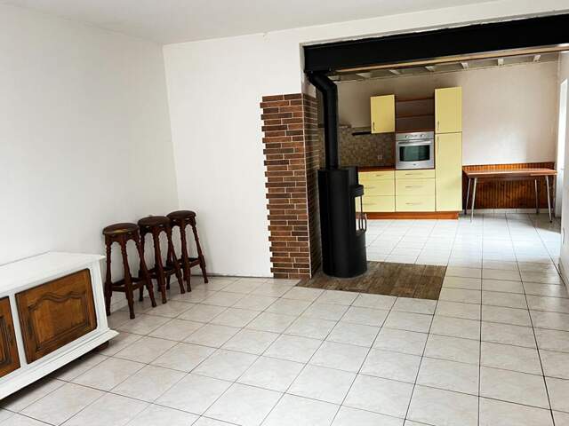 Maison  6 pièces, 97 m² + dépendances en pierres — photo du bien