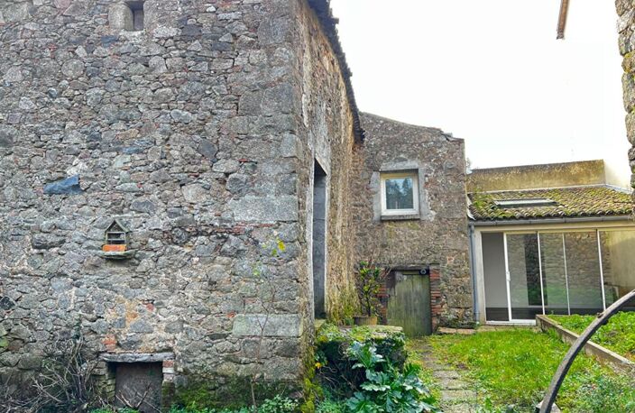 Maison  6 pièces, 97 m² + dépendances en pierres — photo 2