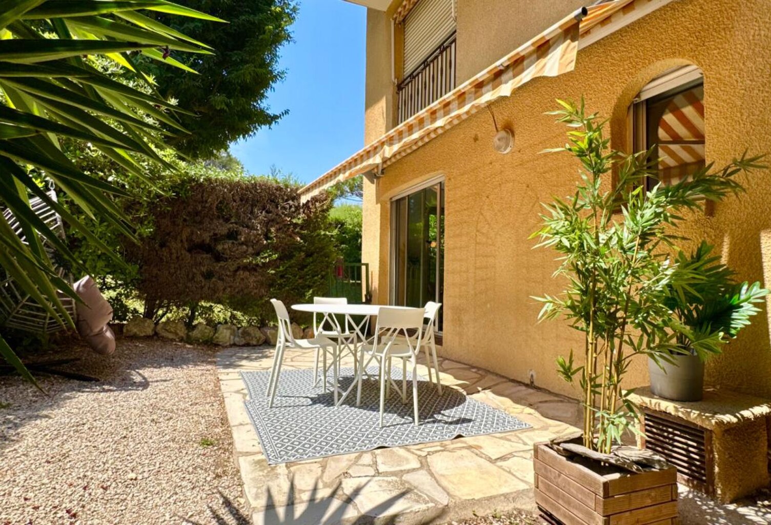 Saint Tropez - Appartement de 65m² avec jardin et piscine — photo 1