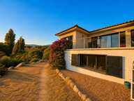 FIGARI , VILLA CONTEMPORAINE AVEC POTENTIEL INDÉPENDANT — photo 2